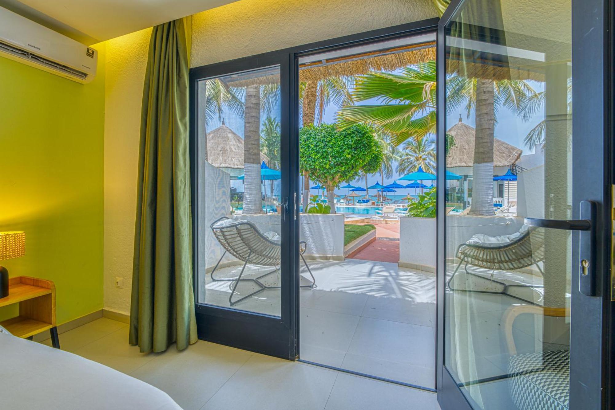 סומון Hotel Africa Queen מראה חיצוני תמונה
