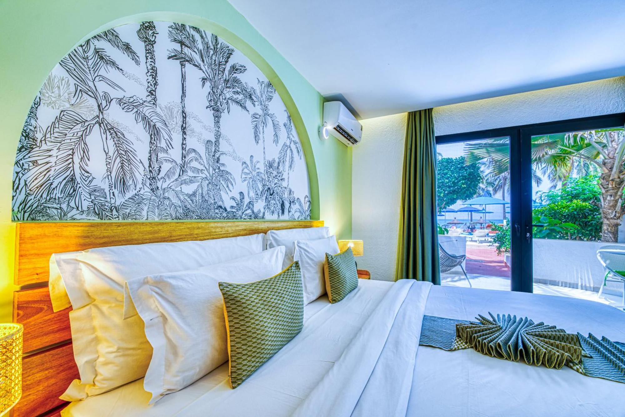 סומון Hotel Africa Queen מראה חיצוני תמונה